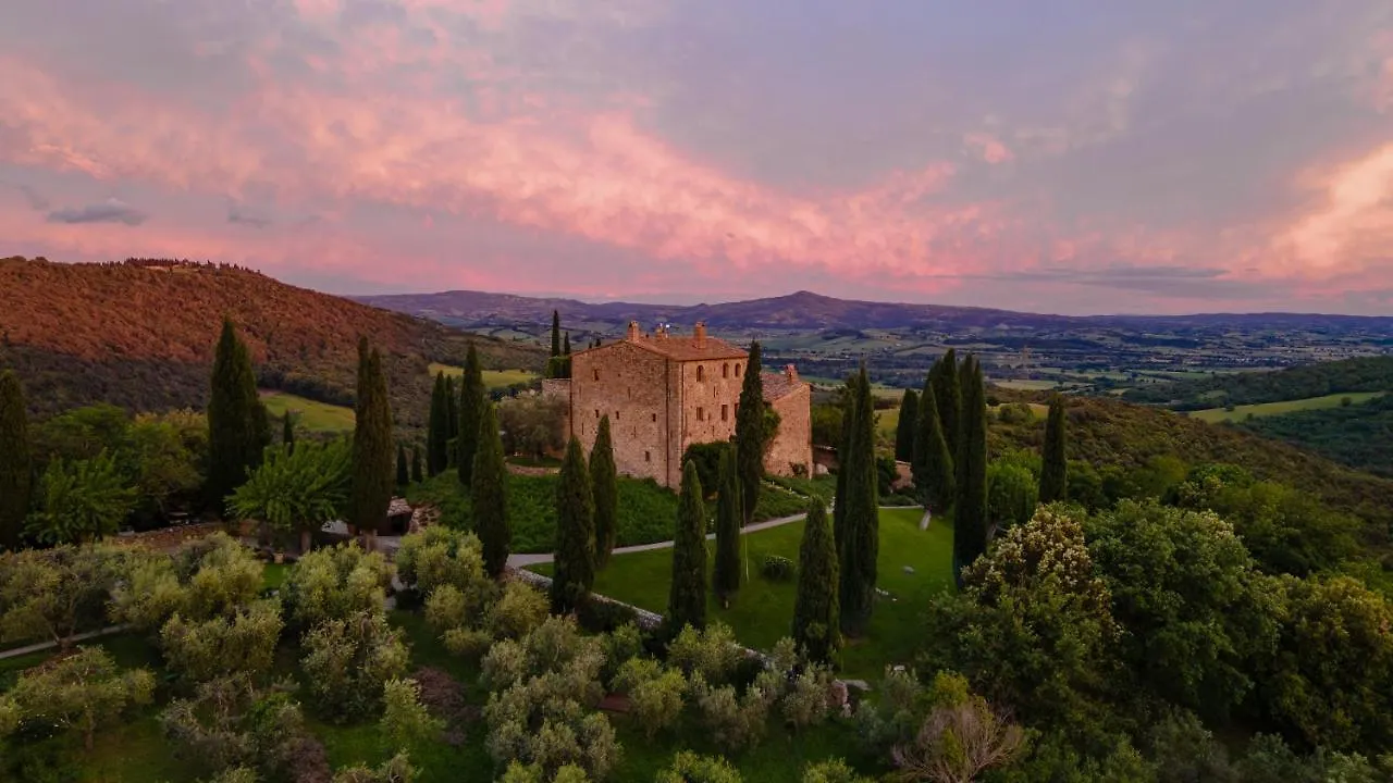 Villa Castello Di Vicarello Sasso dʼOmbrone 0*,  Italia